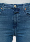 Closed Hi-Sun Cropped Flair Jeans in Mid Blue. Made 100 per cent in Italy: Closed's Hi-Sun denim style is crafted from lightweight Italian denim (10 oz.) from the world-famous Candiani weaving mill. With high elasticity and a clean look. These 5-pocket jeans in a skinny fit come with a high waist, slightly flared leg and cropped length.