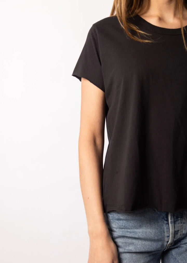 Samantha Tee Black | Leallo XS Shirts & Tops