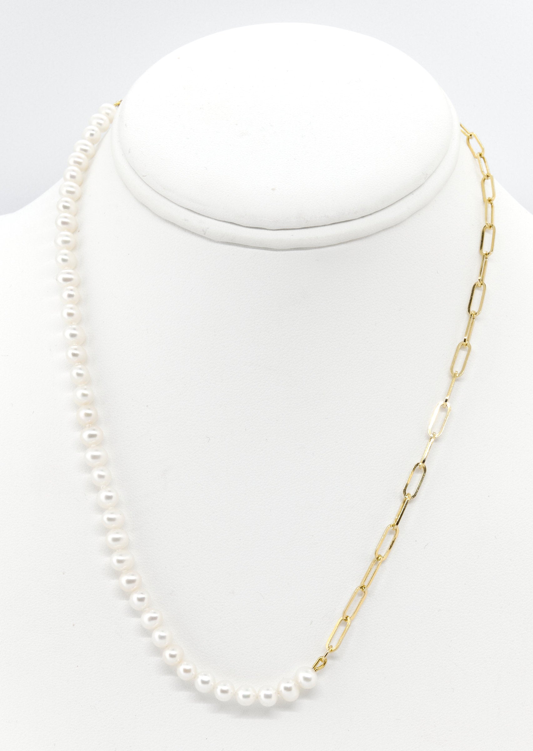 ■VINTAGE HOLLYWOOD■ Chain Half Pearl BraceletVH25NNBR171V Pearl & Chain Half-and-Half Necklace | Pearly – Lux Couture