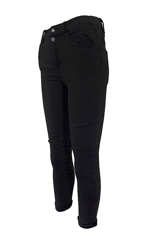 Magic Pants Relaxed Fit in Black. Lux Couture's favorite pants - they even have their own nick name in the shop!  The MAGIC pants have a fabulous fit and make everyone who puts them on look absolutely phenomenal. With the added elastic they are our most comfortable pants. Sure to be spellbound by these enchanted trousers.   Material: 98% Cotton - 2% Elastane  Relaxed fit Double button & zip closure Elastic back