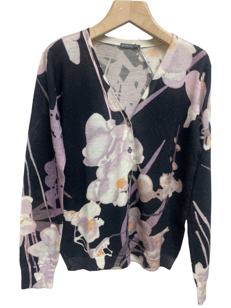 in bed with yOu Floral V Neck Cardigan Black/White