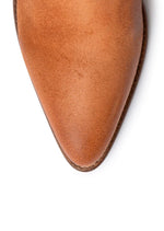 Sartore's western boots made of very supple grained cowhide or suede calfskin. The inside zip ensures a comfortable fit.   Bevelled heel and leather sole  Made in Italy